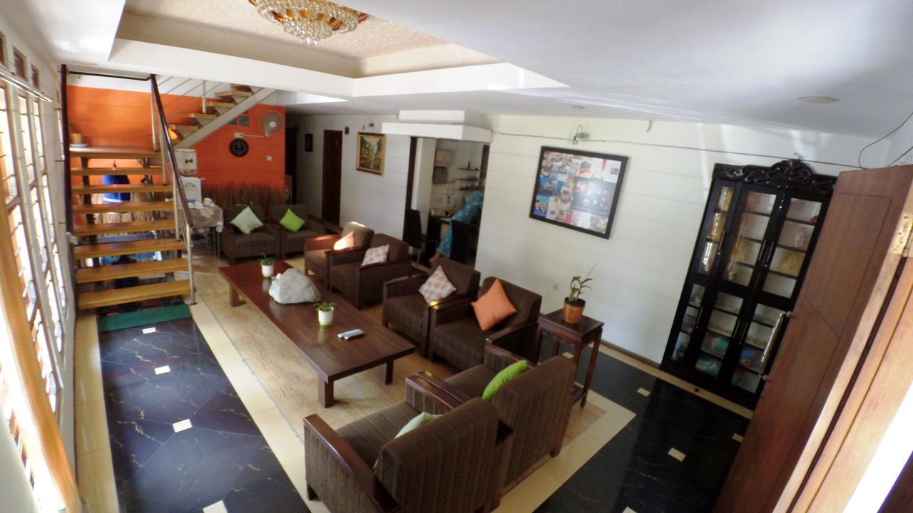 Tempat Tidur & Sarapan Rumah Tawa Syariah Bandung