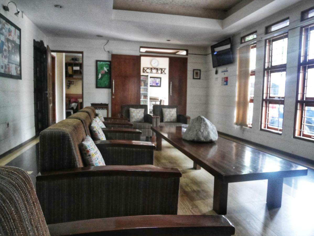 Rumah Tawa Syariah Tempat Tidur & Sarapan *